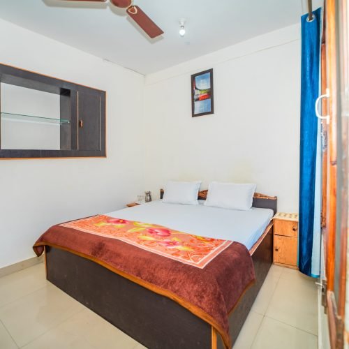 Compact Room at JMC Homestay, Seobagh Kullu