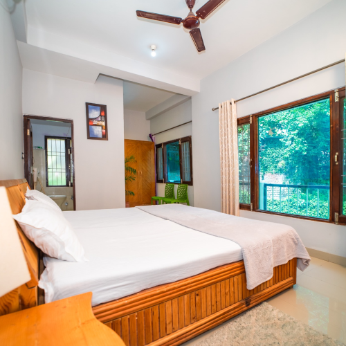 Standard Room with Balcony at JMC Homestay, Seobagh Kullu